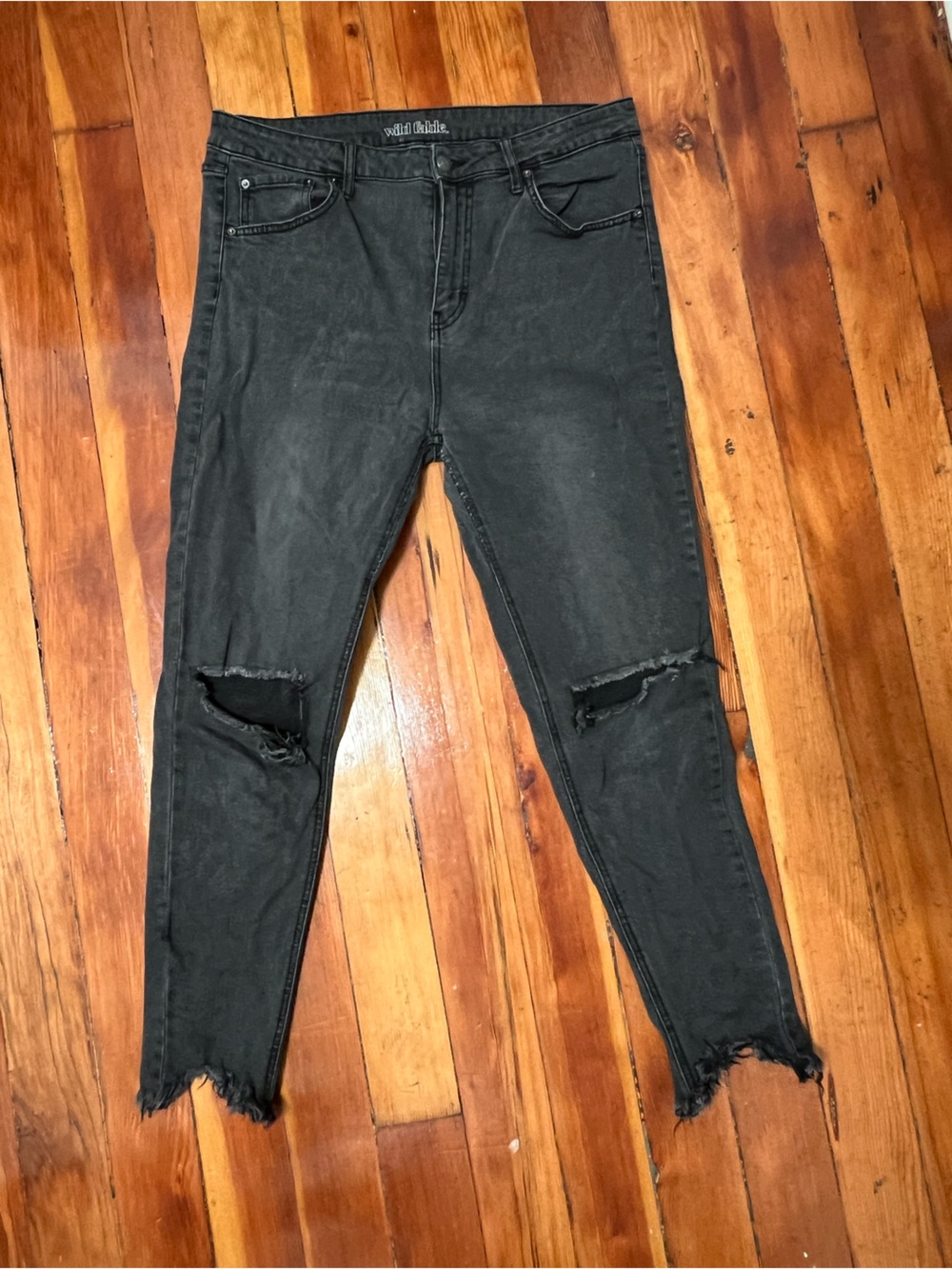 Wild Fable - Distressed Black Women's Knee-Rip Skinny Jeans